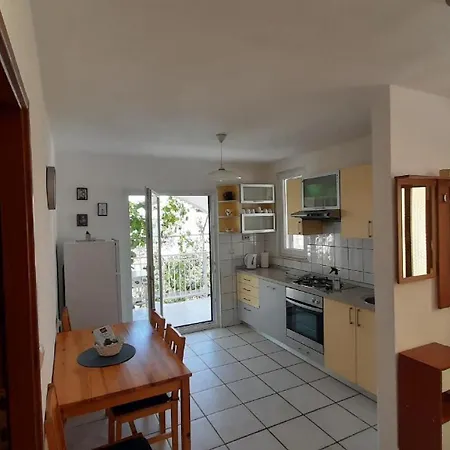 Apartment Mit Blick Auf Wasser Trogir